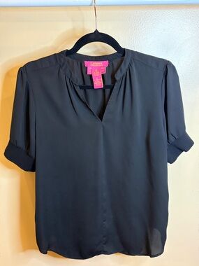Catherine Malandrino Black Short-Sleeve Split-Neck Blouse